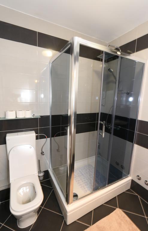 Apartments Jadranka Loviste Bagian luar foto